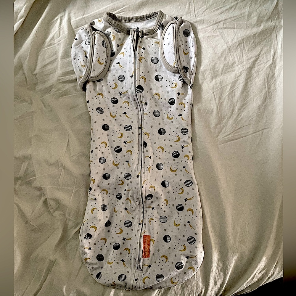 SwaddleMe full zip stars and moons swaddle. Bundle 2 for BOGO